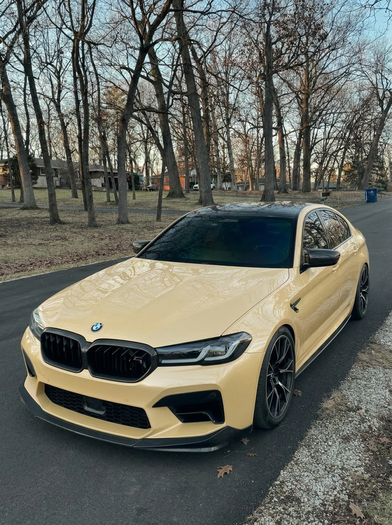 Gloss Crystal Creamy Yellow