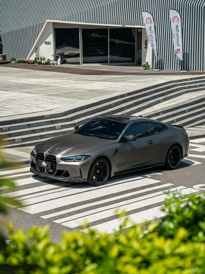 Matte Chrome Tungsten Steel