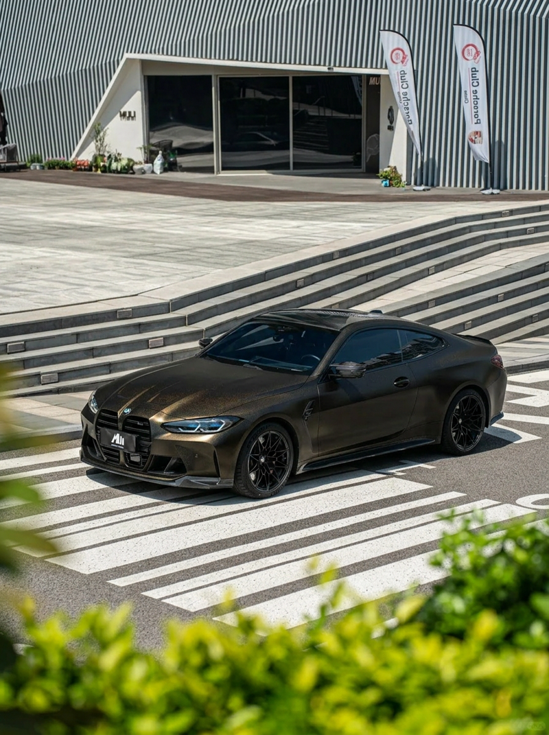 Matte Black Iridescent Gold