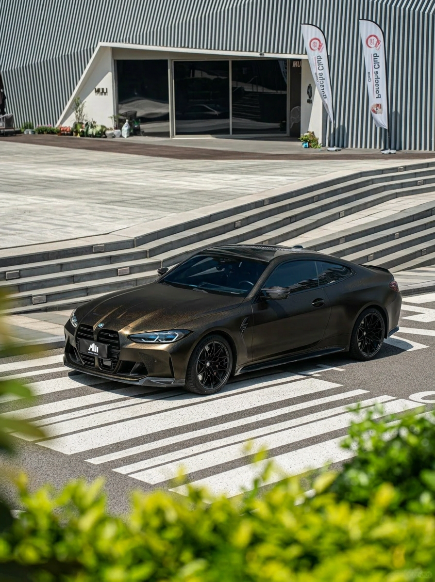 Matte Black Iridescent Gold