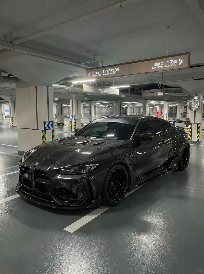 Carbon Fiber - Triangle （Lamborghini）