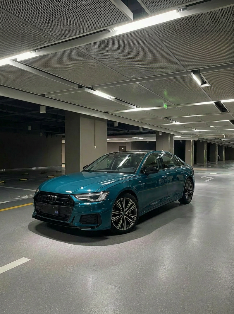 Basilisk Blue
