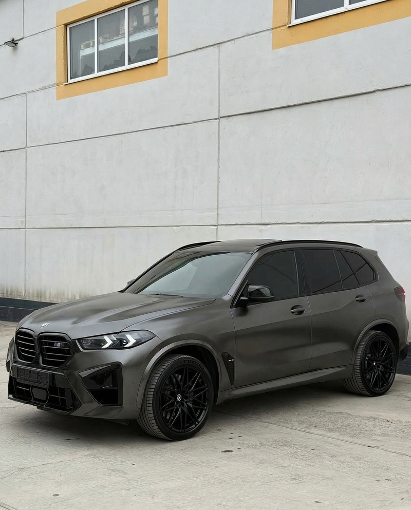 Gloss Liquid Metallic Fettler Grey